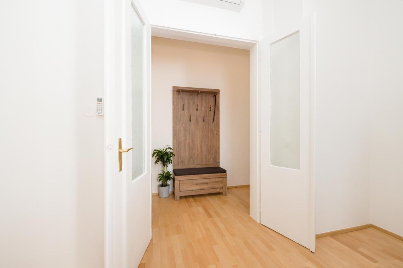 Yourapartment Center * Viena