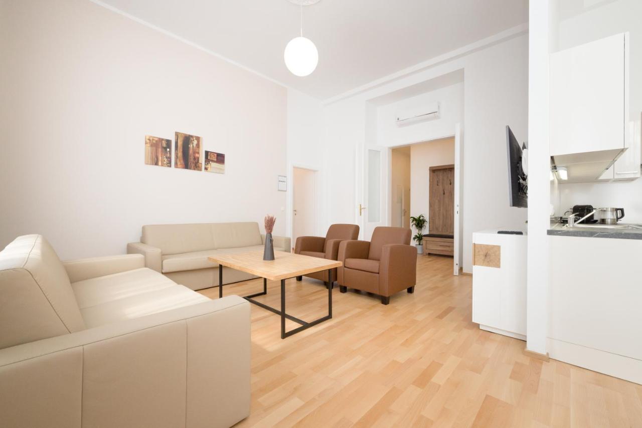 Yourapartment Center